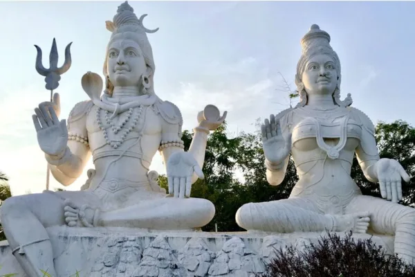 Karthigai Matham: பிரிந்திருக்கும் கணவன்-மனைவி ஒன்று சேர கார்த்திகை மாத ஞாயிற்றுக்கிழமைகளில் இதை செய்தால் போதுமாம்!