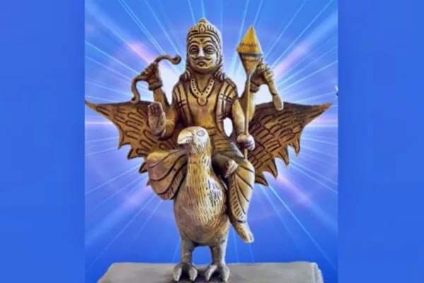 Sani Peyarchi 2023: சனி இன்று மாறுகிறார்.. கும்பம் செல்லும் சனியை பார்க்க குவியும் பக்தர்கள்