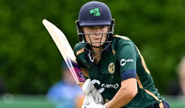 ஜிம்பாப்வே v அயர்லாந்து: ஹராரேயில் நடைபெற்ற மழையால் பாதிக்கப்பட்ட ஒருநாள் போட்டியின் தொடக்க ஆட்டத்தில் கேபி லூயிஸ், சுற்றுலாப் பயணிகள் வெற்றி பெற்றனர்.