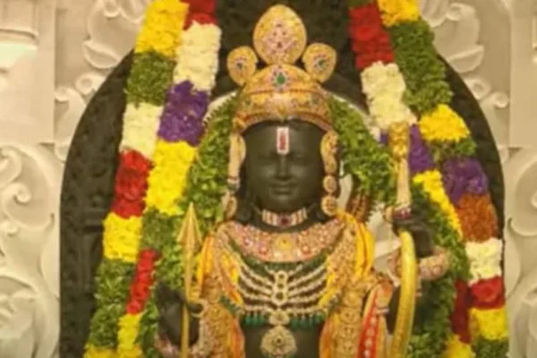 Lord Ram Lalla: அயோத்தியில் பால ராமர்: பக்தர்களுக்கு அர்ப்பணித்தார் பிரதமர் மோடி