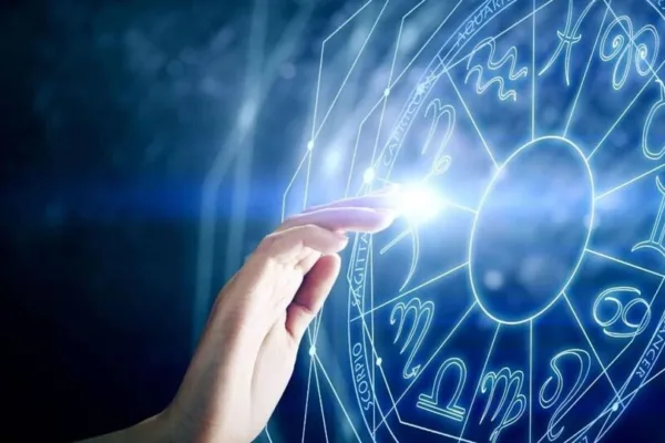 Astro Tips : மேஷம் முதல் மீனம் வரை.. இன்று இந்த மந்திரங்களை உச்சரிக்கவும்.. வாழ்க்கையில் மகிழ்ச்சி உண்டாகும்!