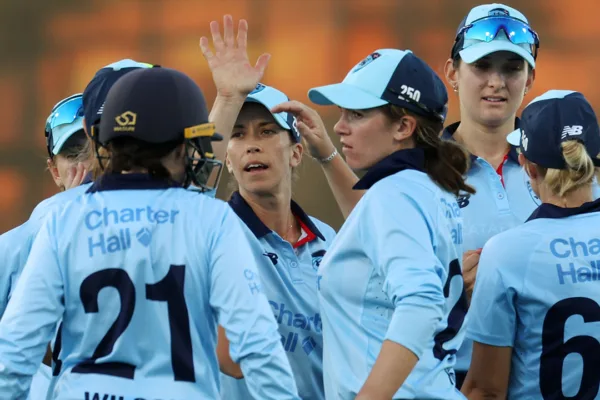 WACA டர்னரில் NSW த்ரில்லிங் வெற்றியைக் கோருகிறது