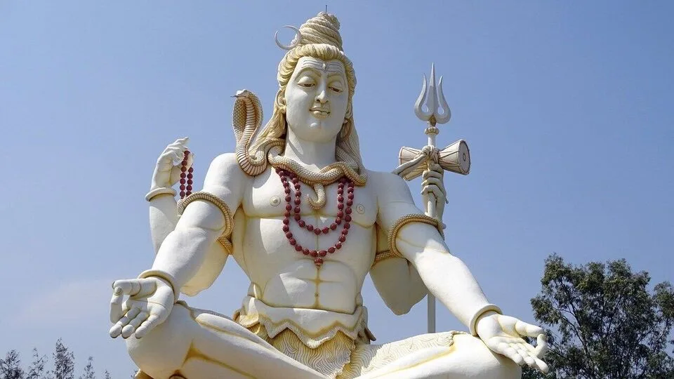 சிவராத்திரியில் எந்த 3 ராசிகளுக்கு பணம் கொட்டும் பாருங்க!