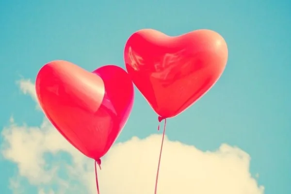 Love Horoscope : அதிர்ஷ்டசாலியாக உணருவீர்கள்..  துணையுடன் எங்காவது செல்ல திட்டமிடலாம்.. இன்றைய காதல் ராசிபலன்!