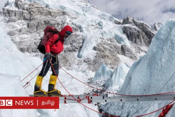 எவரெஸ்ட் சிகரம்: மலை ஏறுபவர்கள் மலம் சேகரிக்க இனி பை கொண்டு செல்லவேண்டும் - ஏன்?