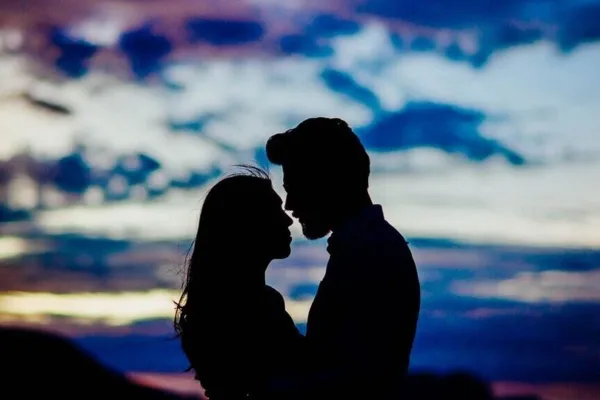 வசந்த பஞ்சமி அன்று இப்படி செய்தால் காதல், திருமண வாழ்வில் உள்ள பிரச்சனைகள் தீரும்!