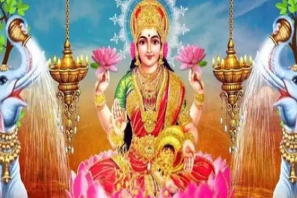 Venus and Guru Transit: குரு, சுக்கிரன் இணைவால் உருவாகும் கஜலட்சுமி ராஜயோகம்! எந்தெந்த ராசிகளுக்கு பணவரவு